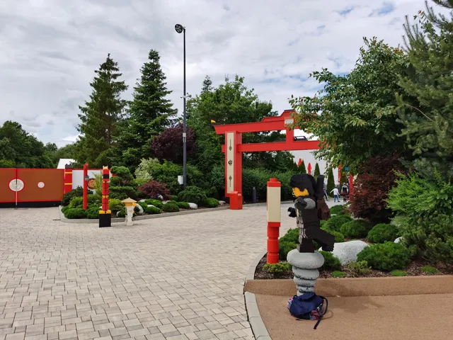 LEGO® NINJAGO® WORLD