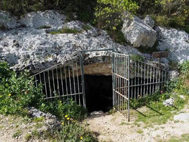 Ingresso Pantalica lato Valle dell'Anapo