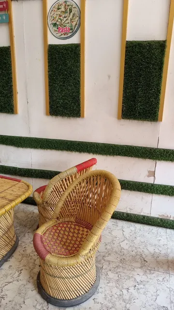 Madhav Cafe & Tea Point