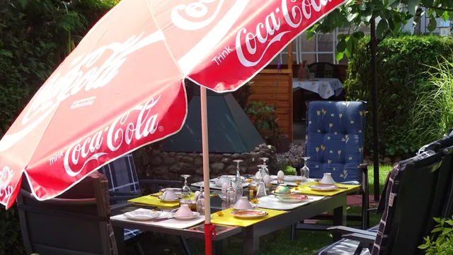 Gartenlokal „Uns genügt’s“