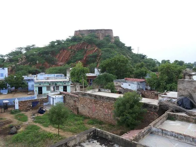 Mahwa Fort