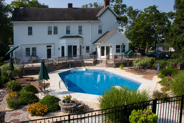 Dominion House Bed and Breakfast