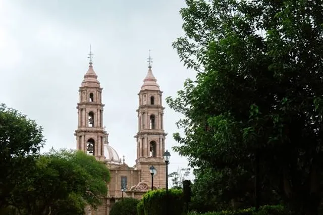 Parroquia de San Luis Rey