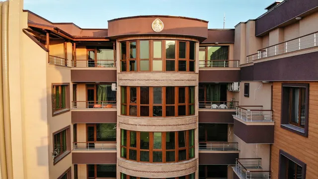 Апартаменти под наем в Поморие - "Лазур"