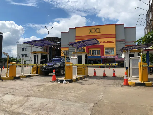 SUZUYA PLAZA Hotel Bagan Batu