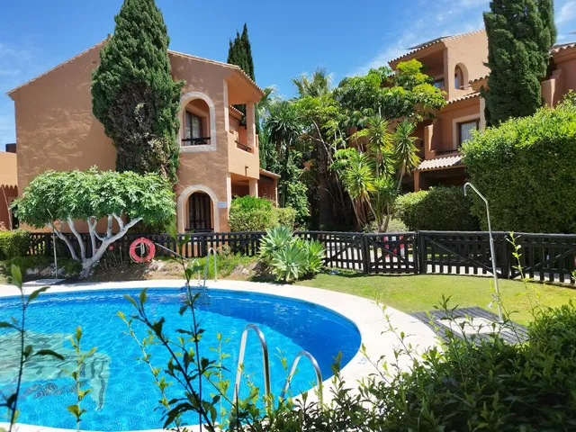 Aparthotel la Espadaña