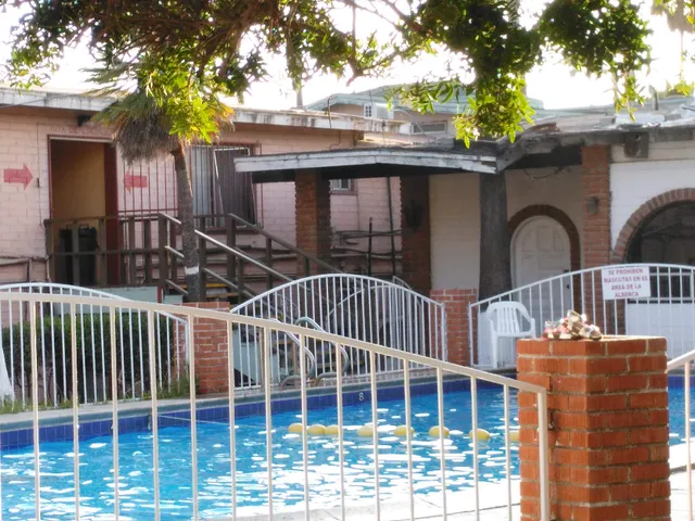 Flamingos Hotel Ensenada