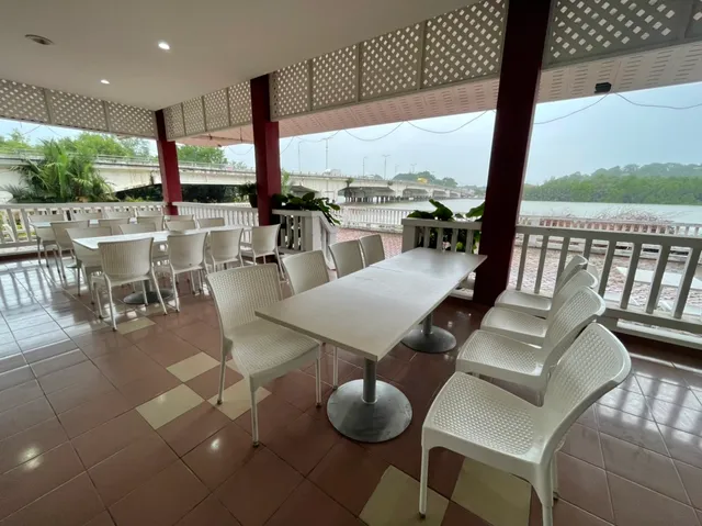 Ikhwan Seafood Restaurant