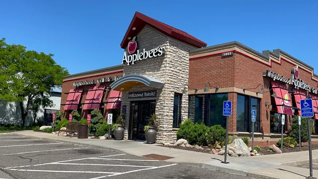 Applebee's Grill + Bar