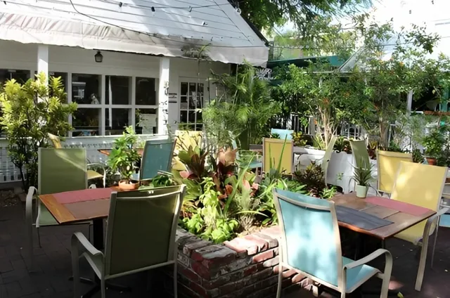 Onlywood Pizzeria Trattoria