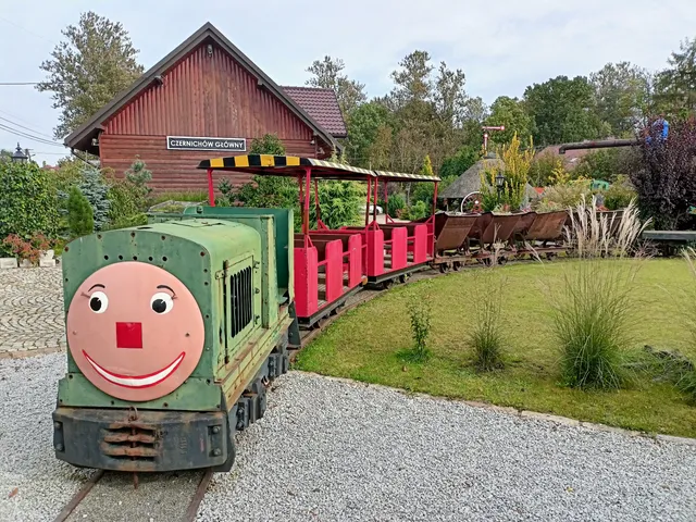 Stacja Muzeum Czernichów Główny