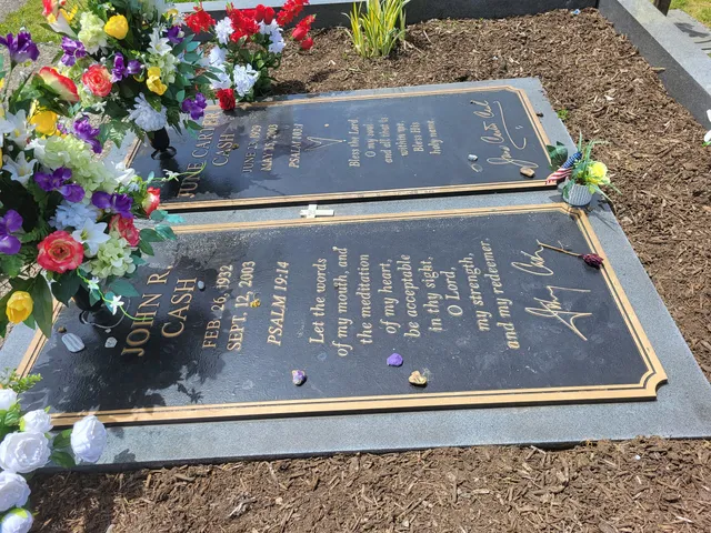 Hendersonville Memory Gardens, Funeral Home & Cremation Center