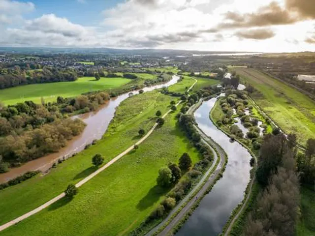 Riverside Valley Park