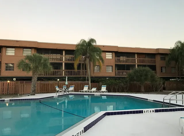 Charlotte Bay Resort and Club