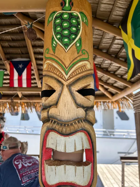 Port Tiki