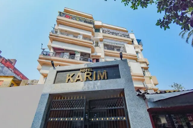 OYO 72692 Hotel Kariim
