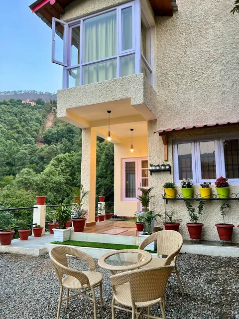 Vanyara by Saanjh stays