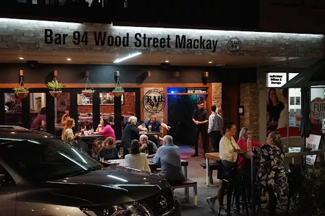Bar 94 Bar & Restaurant
