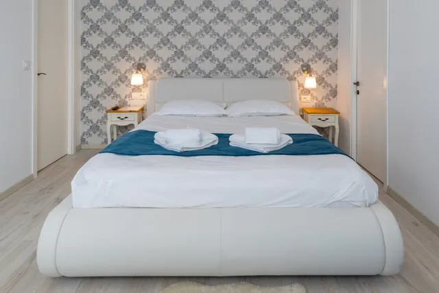 LovelyStay - Luxury Studio in Old Town