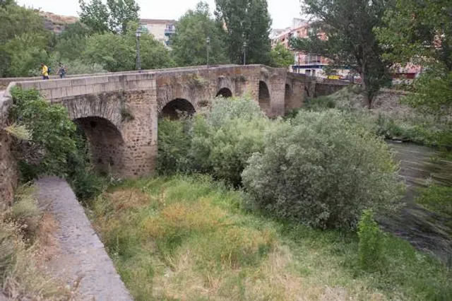 Puente De San Lázaro