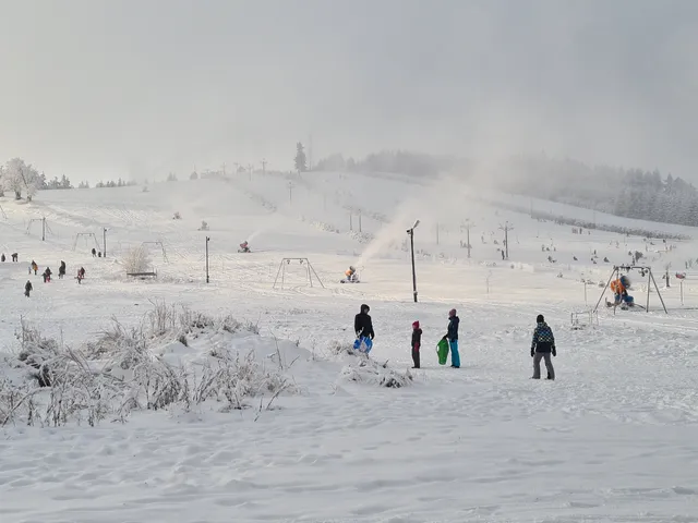 Kompleks Wyciągów Narciarskich Górnik
