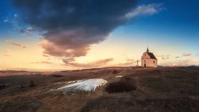 Náučný chodník Sivá Brada – Dreveník