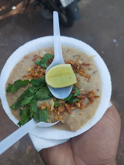 NICE FRIENDS TEA POINT