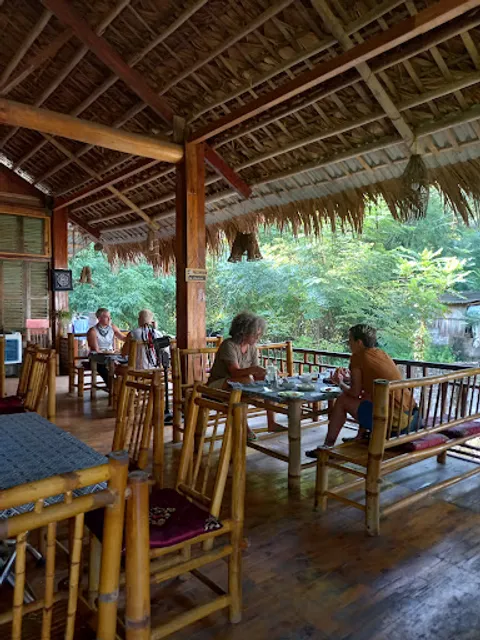 Mai Chau Xanh Bungalow Restaurant