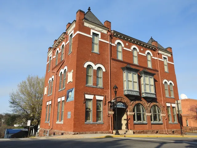 Bedford Museum & Genealogical Library