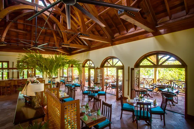 Singanga Restaurant at Hamanasi Resort