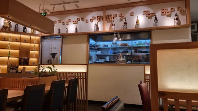 DATE NARIYA Vincom Landmark 81