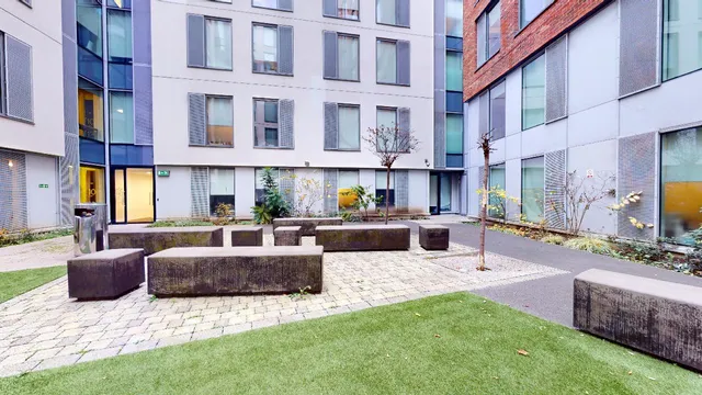 City - iQ Student Accommodation London