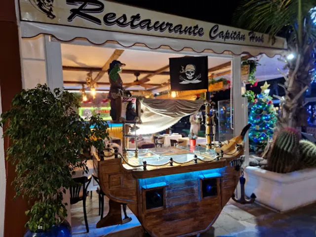Capitan Hook ( Captain Hook ) Puerto de Mogan - Gran Canaria
