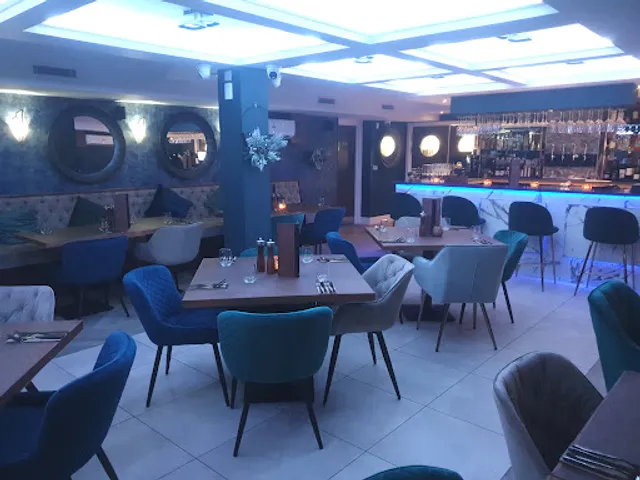 The Courtyard Bar & Restaurant