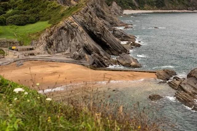 Playa de Aritzatxu (Bermeo)