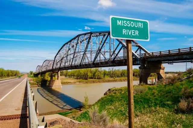 Lewis and Clark Bridge