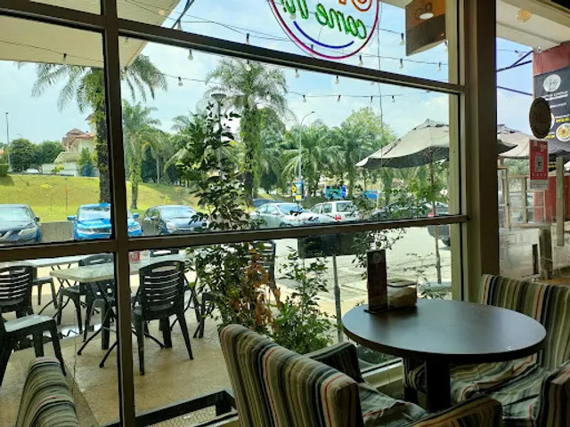 FELLAS Restaurant - The Best Food Place in Bukit Jelutong