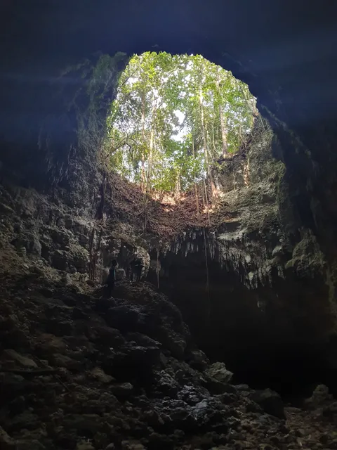 Hinayagan Cave