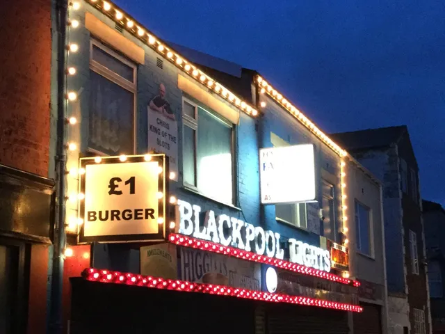 Higgitt's Las Vegas Arcade Blackpool & £1 Burger Bar