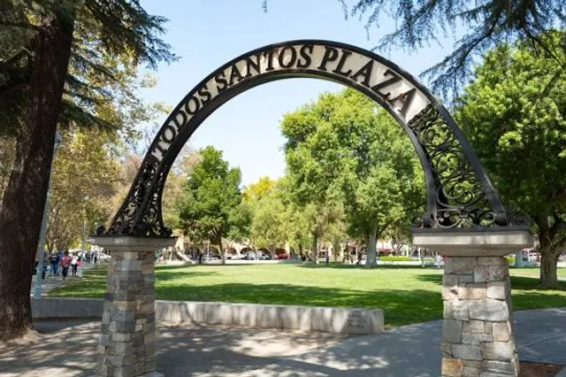 Todos Santos Plaza