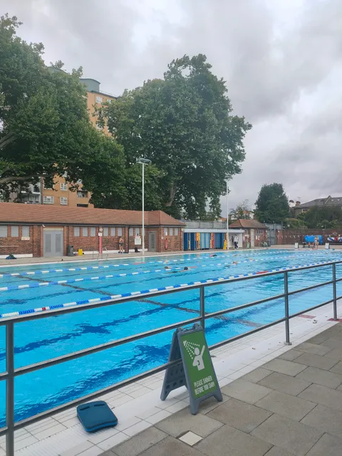 London Fields Lido
