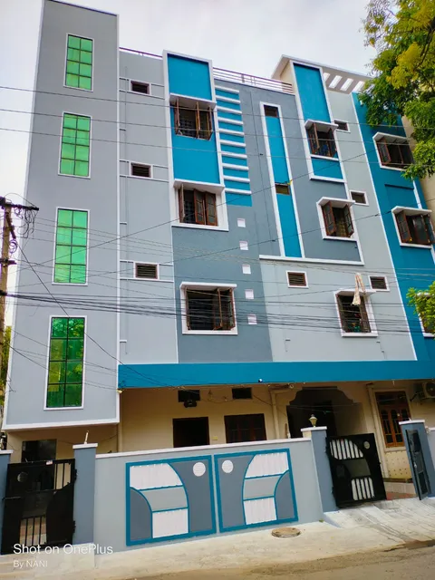 Annapurna Deluxe Women’s Hostel