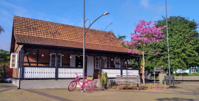 Praça Frederico Donner