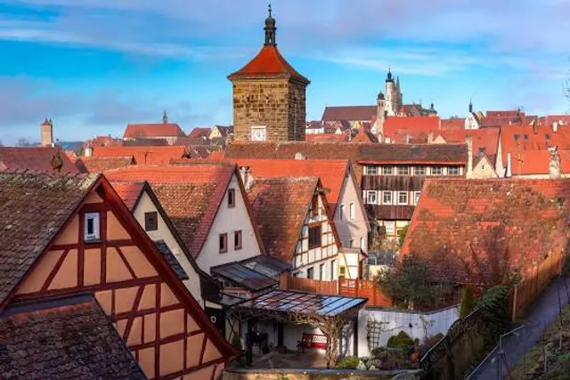 Schloss Haltenbergstetten