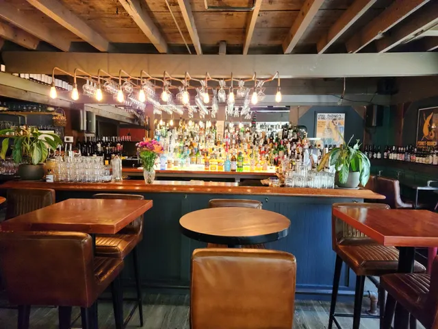 Déco Restaurant & Bar