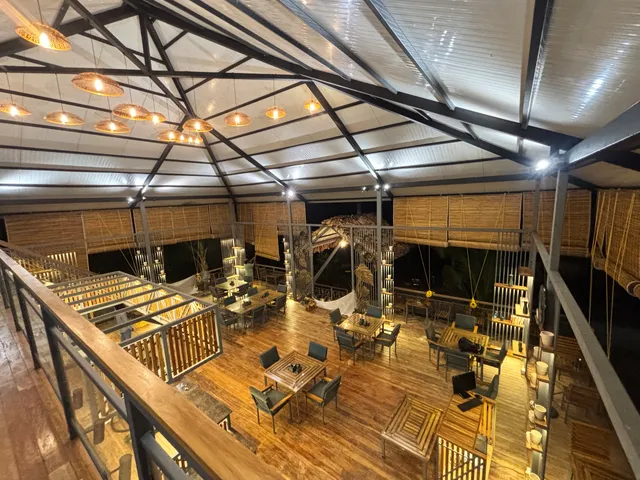 Ocean Wave Beach Café