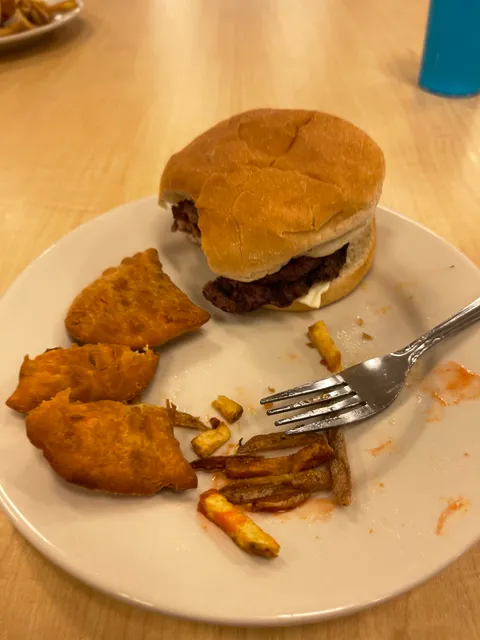 Capital Commons Cafeteria