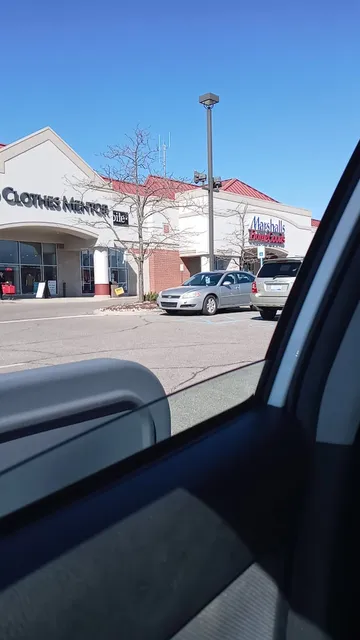 Marshalls & HomeGoods