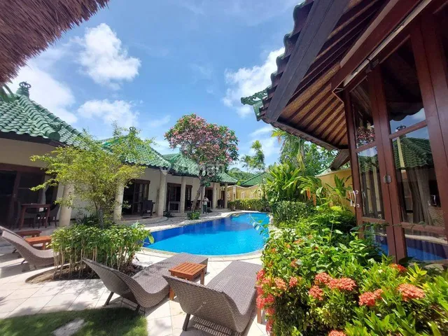 Club Emperor ( Bali Luxury Villa )