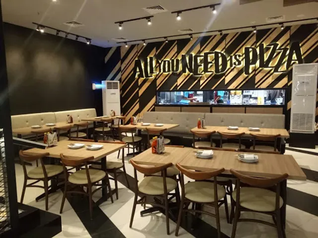 Pizza Hut Restoran - Nipah Mall Makassar